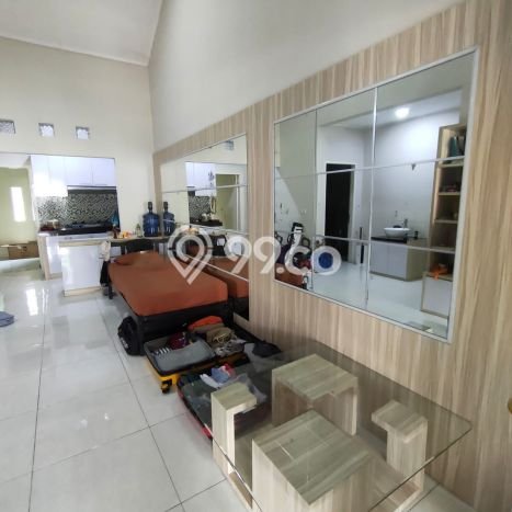 Dijual Hunian Rumah Terawat 3 KT di Alam Sutera, Tangerang Dijual Hunian Rumah Terawat 3 KT di Alam Sutera, Tangerang