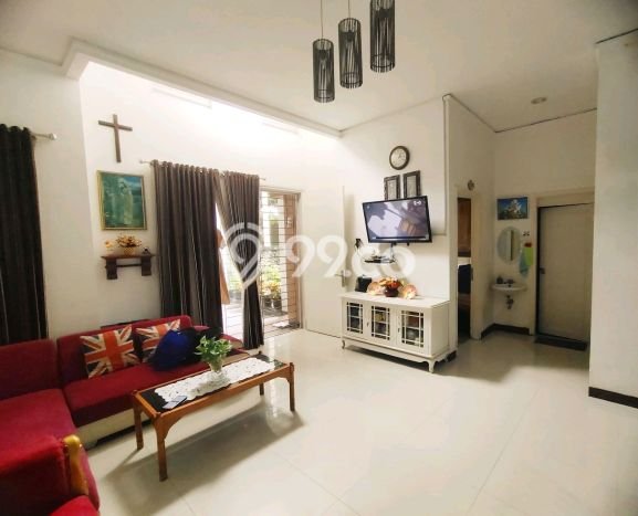 Dijual Rumah 4 Kamar Lokasi Ideal Nyaman dan Strategis di BSD Dijual Rumah 4 Kamar Lokasi Ideal Nyaman dan Strategis di BSD