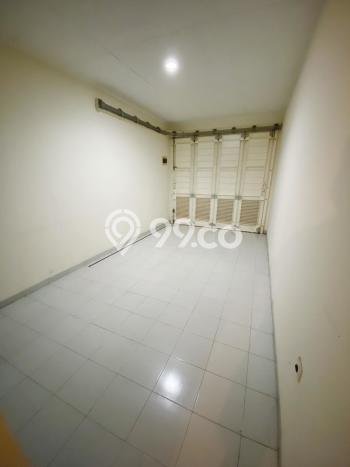 Jual Segera Rumah LT 200m2m² / LB 167m2m² di Lokasi Premium Alam Sutera, Tangerang Jual Segera Rumah LT 200m2m² / LB 167m2m² di Lokasi Premium Alam Sutera, Tangerang