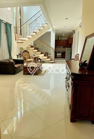 Jual Segera Rumah LT 250m² / LB 320m² di Kawasan Bisnis Bintaro, Tangerang Selatan Jual Segera Rumah LT 250m² / LB 320m² di Kawasan Bisnis Bintaro, Tangerang Selatan