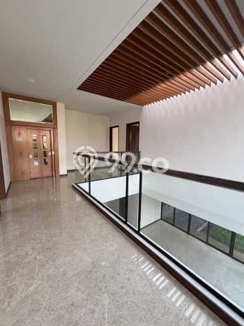For Sale! Luxury House LT 374m2 Desain Modern di BSD For Sale! Luxury House LT 374m2 Desain Modern di BSD