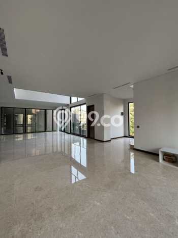 For Sale! Luxury House LT 374m2 Desain Modern di BSD For Sale! Luxury House LT 374m2 Desain Modern di BSD