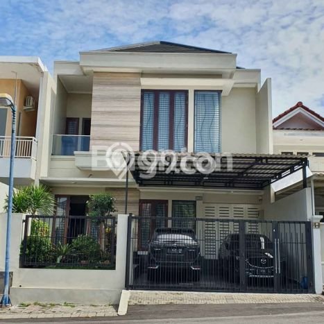 Rumah Elit Modern Tanpa Renovasi di Citraland Surabaya Rumah Elit Modern Tanpa Renovasi di Citraland Surabaya