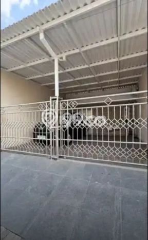Jual Rumah Bagus Siap Huni LB 132m2 di Dukuh Pakis, Surabaya Jual Rumah Bagus Siap Huni LB 132m2 di Dukuh Pakis, Surabaya