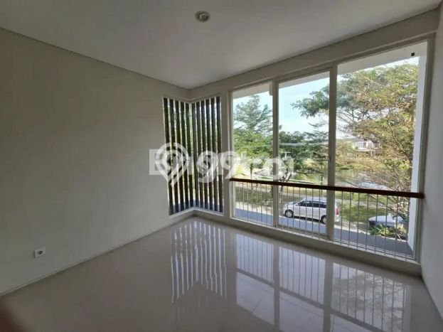 Jual Rumah Mewah Megah Dengan View Eksklusif di Citraland, Surabaya Jual Rumah Mewah Megah Dengan View Eksklusif di Citraland, Surabaya