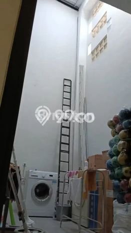 Dijual Rumah 4 Kamar Lokasi Strategis Bagus dan Strategis di Sambikerep Dijual Rumah 4 Kamar Lokasi Strategis Bagus dan Strategis di Sambikerep
