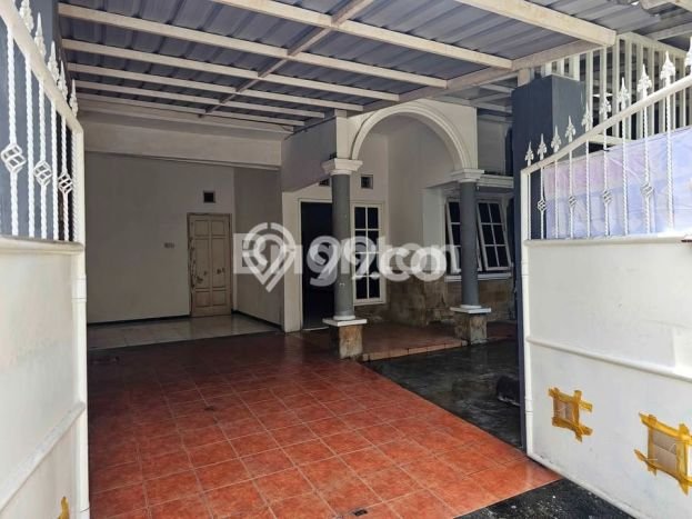 For Sale Rumah 2 Kamar Lokasi Strategis Nyaman dan Strategis di Wiyung For Sale Rumah 2 Kamar Lokasi Strategis Nyaman dan Strategis di Wiyung