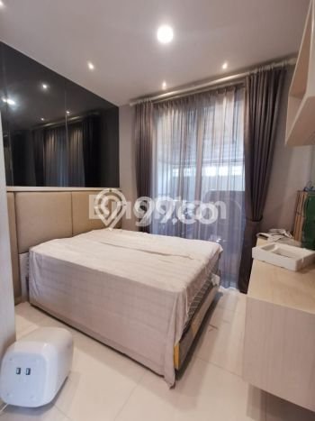 Dijual Rumah Luas Elegan Dengan View Eksklusif di Sukomanunggal, Surabaya Dijual Rumah Luas Elegan Dengan View Eksklusif di Sukomanunggal, Surabaya