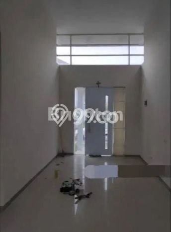 Rumah sewa siap huni 3 KT di Citraland, Surabaya Rumah sewa siap huni 3 KT di Citraland, Surabaya