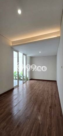Rumah Luxury Modern Tanpa Renovasi di Wisata Bukit Mas Surabaya Rumah Luxury Modern Tanpa Renovasi di Wisata Bukit Mas Surabaya