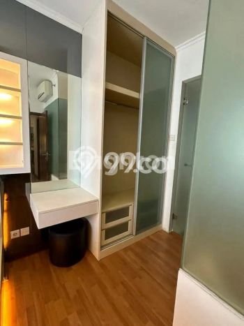 Apartemen Sewa 3 Kamar Hemat Siap Huni di Surabaya, Luas 98m2 Apartemen Sewa 3 Kamar Hemat Siap Huni di Surabaya, Luas 98m2