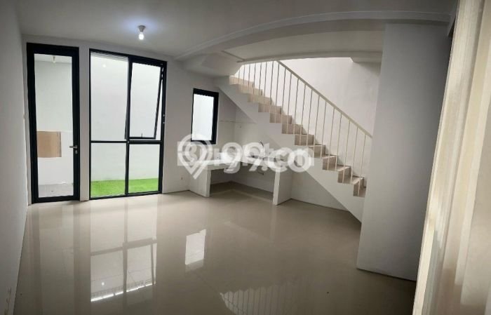 Dijual Rumah 3 Kamar Lokasi Ideal Bagus dan Strategis di Wiyung Dijual Rumah 3 Kamar Lokasi Ideal Bagus dan Strategis di Wiyung