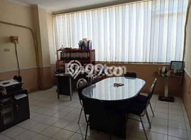 Ruko Dijual di Prime Area Surabaya Luas 210m2 Ruko Dijual di Prime Area Surabaya Luas 210m2