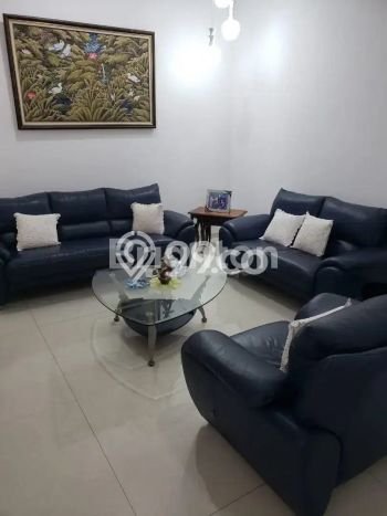 Ready to Use! Luxury House LT 353m2 Desain Modern di Darmo permai Ready to Use! Luxury House LT 353m2 Desain Modern di Darmo permai