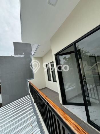 Rumah Strategis Modern Lb 130m2 di Limo, Depok Rumah Strategis Modern Lb 130m2 di Limo, Depok