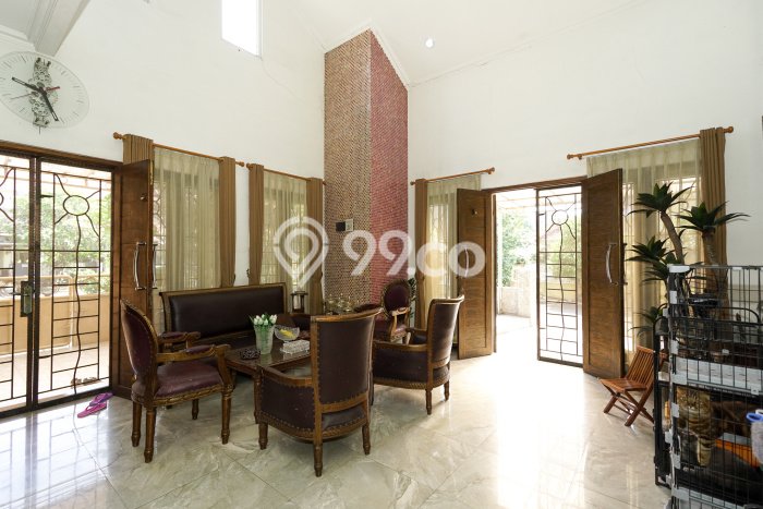 Dijual Rumah Luas Elegan Dengan View Eksklusif di Harapan Indah, Bekasi Dijual Rumah Luas Elegan Dengan View Eksklusif di Harapan Indah, Bekasi