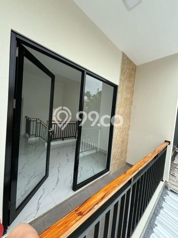 Rumah Strategis Modern Lb 130m2 di Limo, Depok Rumah Strategis Modern Lb 130m2 di Limo, Depok