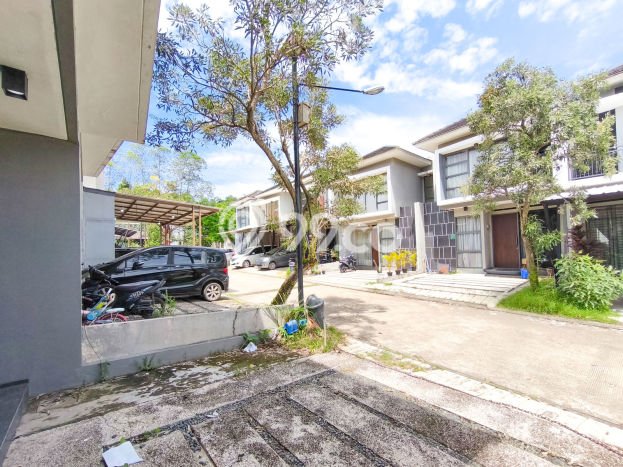 Rumah Modern 3 KT LT 81m2 di BSD Rumah Modern 3 KT LT 81m2 di BSD
