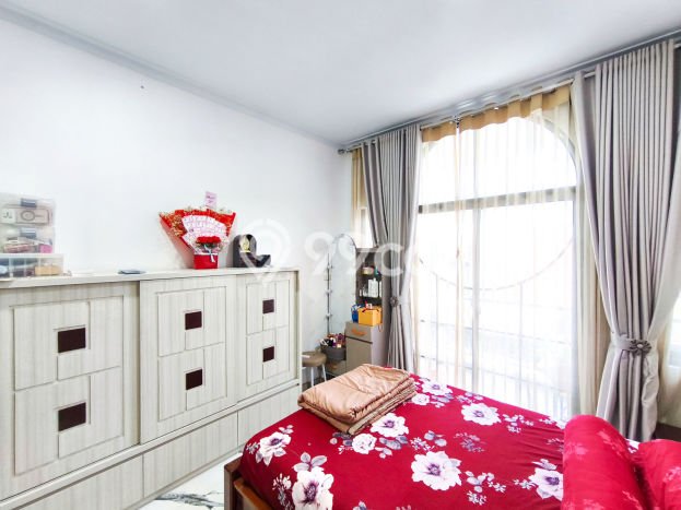 Rumah Mewah LB 193m2 Siap Pakai Desain Elegan di Tomang, Jakarta Barat Rumah Mewah LB 193m2 Siap Pakai Desain Elegan di Tomang, Jakarta Barat