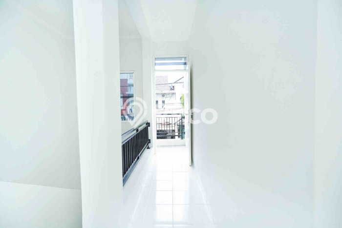 Rumah 3 KT 2 KM di Kawasan BSD, Tangerang Rumah 3 KT 2 KM di Kawasan BSD, Tangerang