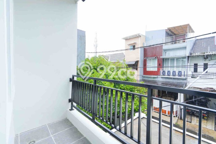 Rumah 3 KT 2 KM di Kawasan BSD, Tangerang Rumah 3 KT 2 KM di Kawasan BSD, Tangerang