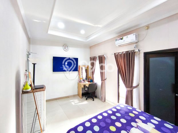 For Sale Rumah 5 Kamar Lokasi Ideal Bagus dan Strategis di Pamulang For Sale Rumah 5 Kamar Lokasi Ideal Bagus dan Strategis di Pamulang