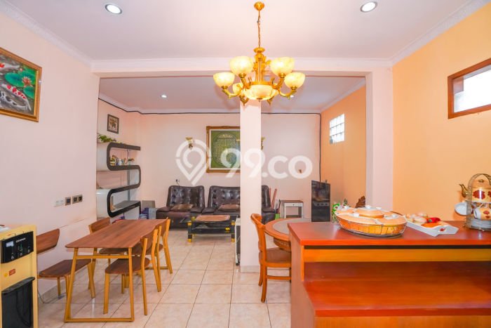 Rumah Strategis Modern Lb 100m2 di Cipayung, Jakarta Timur Rumah Strategis Modern Lb 100m2 di Cipayung, Jakarta Timur