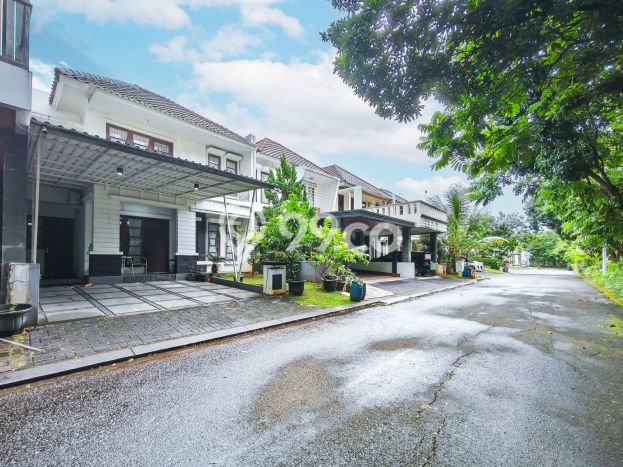 Hunian Nyaman Asri 4 KT Siap Huni di Cibubur Jakarta Timur Hunian Nyaman Asri 4 KT Siap Huni di Cibubur Jakarta Timur