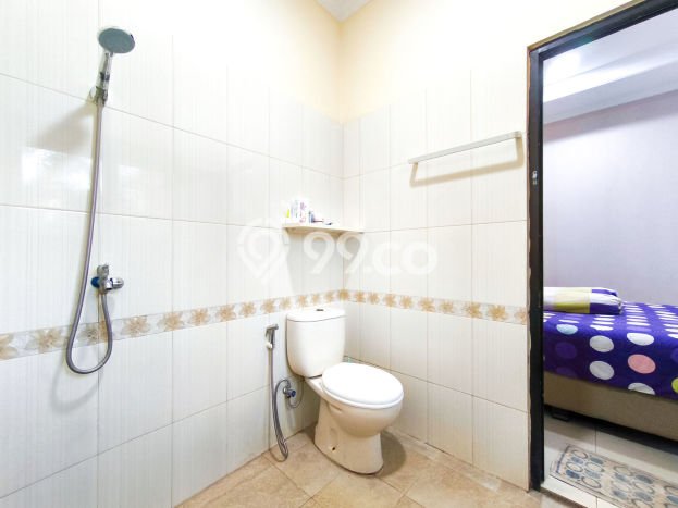 For Sale Rumah 5 Kamar Lokasi Ideal Bagus dan Strategis di Pamulang For Sale Rumah 5 Kamar Lokasi Ideal Bagus dan Strategis di Pamulang