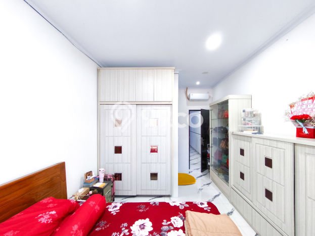 Rumah Mewah LB 193m2 Siap Pakai Desain Elegan di Tomang, Jakarta Barat Rumah Mewah LB 193m2 Siap Pakai Desain Elegan di Tomang, Jakarta Barat