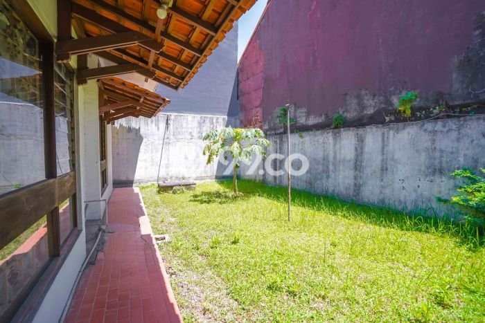 Siap Huni Hunian Elit 4 Kamar di Cilandak Dekat ke Mana Pun Siap Huni Hunian Elit 4 Kamar di Cilandak Dekat ke Mana Pun