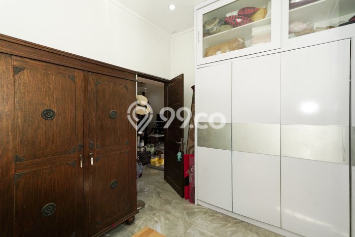 Dijual Rumah Luas Elegan Dengan View Eksklusif di Harapan Indah, Bekasi Dijual Rumah Luas Elegan Dengan View Eksklusif di Harapan Indah, Bekasi