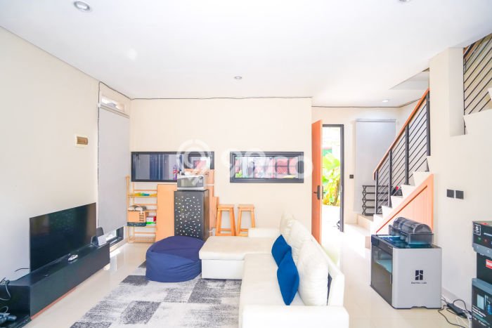 Rumah Minimalis 2 Kamar LT 98m2 di Cibubur Rumah Minimalis 2 Kamar LT 98m2 di Cibubur