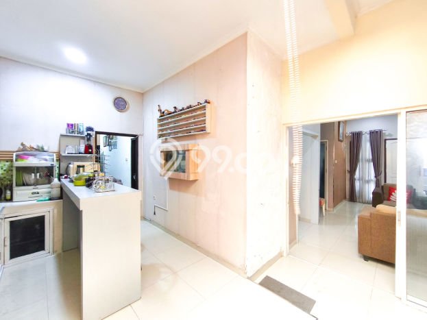 For Sale Rumah 5 Kamar Lokasi Ideal Bagus dan Strategis di Pamulang For Sale Rumah 5 Kamar Lokasi Ideal Bagus dan Strategis di Pamulang