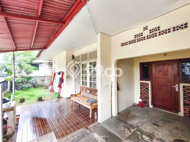 Rumah Minimalis 3 Kamar LT 140m2 di Graha Raya Rumah Minimalis 3 Kamar LT 140m2 di Graha Raya