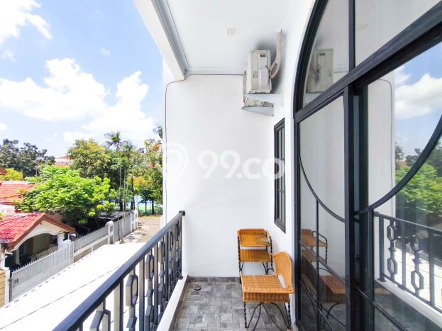 Rumah Mewah LB 193m2 Siap Pakai Desain Elegan di Tomang, Jakarta Barat Rumah Mewah LB 193m2 Siap Pakai Desain Elegan di Tomang, Jakarta Barat