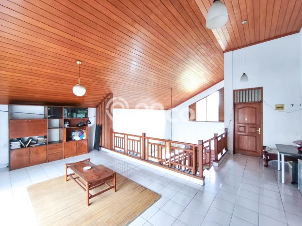 For Sale Rumah Mewah Exclusive di Pamulang, Tangerang Selatan For Sale Rumah Mewah Exclusive di Pamulang, Tangerang Selatan