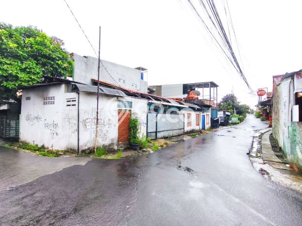 Hunian Mewah LB 100m2 Siap Huni Desain Elegan di Puri Indah, Jakarta Barat Hunian Mewah LB 100m2 Siap Huni Desain Elegan di Puri Indah, Jakarta Barat