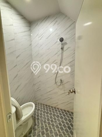 Rumah Strategis Modern Lb 130m2 di Limo, Depok Rumah Strategis Modern Lb 130m2 di Limo, Depok