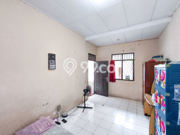 Rumah Mewah LB 370m2 Siap Huni Desain Elegan di Tanjung Duren, Jakarta Barat Rumah Mewah LB 370m2 Siap Huni Desain Elegan di Tanjung Duren, Jakarta Barat