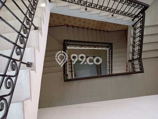 Rumah Mewah LB 1040m2 Siap Huni Desain Elegan di Pluit, Jakarta Utara Rumah Mewah LB 1040m2 Siap Huni Desain Elegan di Pluit, Jakarta Utara