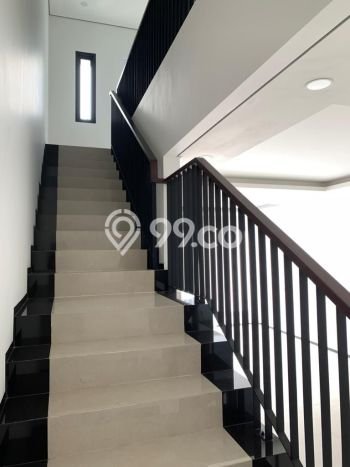 Rumah Luxury Modern Siap Huni di Pluit Jakarta Utara Rumah Luxury Modern Siap Huni di Pluit Jakarta Utara