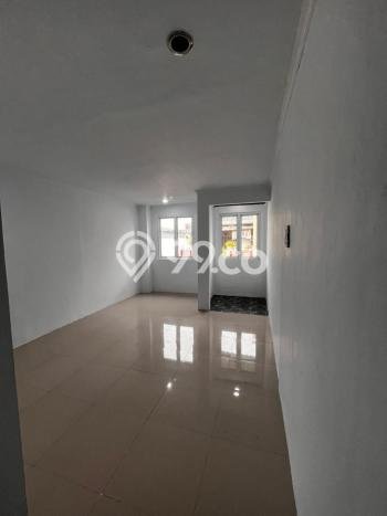 Ruko Dijual di Pademangan LT 60m2, LB 240m2 untuk Investasi Ruko Dijual di Pademangan LT 60m2, LB 240m2 untuk Investasi
