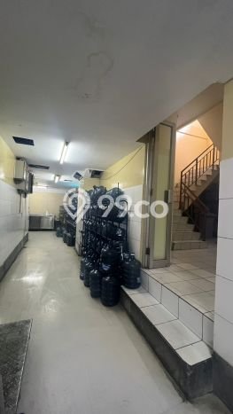 Unit Gudang Dijual di Jakarta Utara LT 504m2 & LB 1000m2 Unit Gudang Dijual di Jakarta Utara LT 504m2 & LB 1000m2