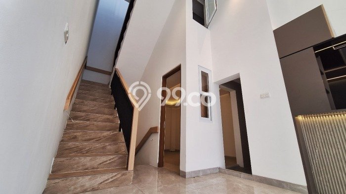 Jual Rumah Luas Elegan Dengan View Eksklusif di Muara Karang, Jakarta Utara Jual Rumah Luas Elegan Dengan View Eksklusif di Muara Karang, Jakarta Utara