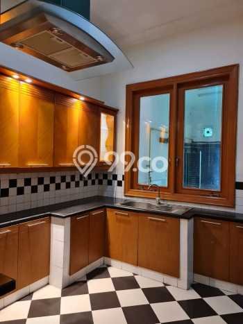 Ready to Use! Premium House LT 220m2 Desain Modern di Pluit Ready to Use! Premium House LT 220m2 Desain Modern di Pluit