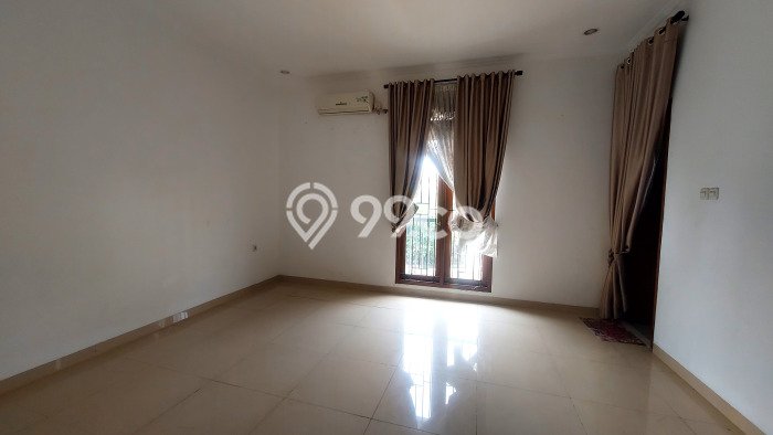 Hunian Mewah LB 247m2 Siap Huni Desain Elegan di Sektor 9-Bintaro, Tangerang Selatan Hunian Mewah LB 247m2 Siap Huni Desain Elegan di Sektor 9-Bintaro, Tangerang Selatan