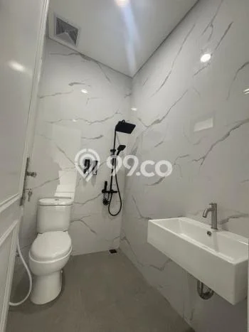 For Sale! Luxury House LT 156m2 Desain Elegan di Bintaro For Sale! Luxury House LT 156m2 Desain Elegan di Bintaro