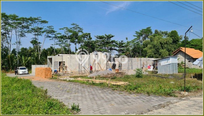 2jtan, Kpt, Tanah Jogja, Dekat Uii Pusat Jl. Kaliurang, Sleman 2jtan, Kpt, Tanah Jogja, Dekat Uii Pusat Jl. Kaliurang, Sleman