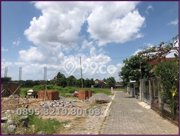 Kavling Tanah untuk Dijual di Sleman, Yogyakarta, Luas 214m2 Kavling Tanah untuk Dijual di Sleman, Yogyakarta, Luas 214m2